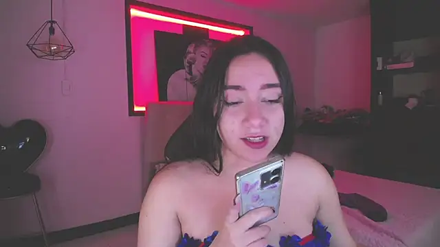 Andrea Ramos online show from December 29, 1:06 pm