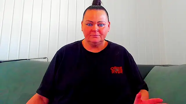 MilanaBiegert online show from March 20, 12:32 pm