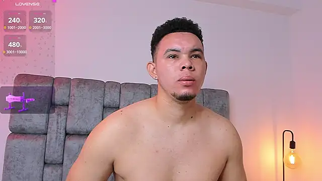 Snapshot of jhotta_fox chatting on June 5, 11:05 am jhotta fox online show from June 5, 11:05 am