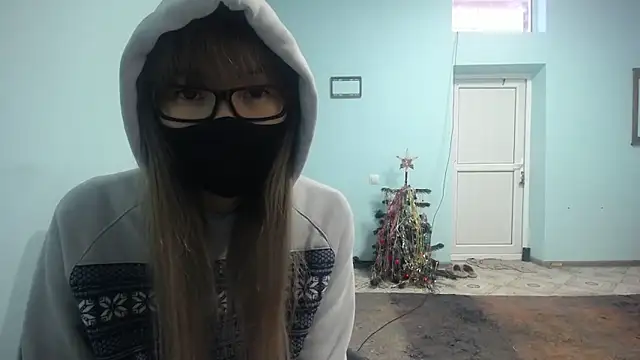 Snapshot of elllaaxx chatting on December 19, 3:07 am elllaaxx online show from December 19, 3:07 am