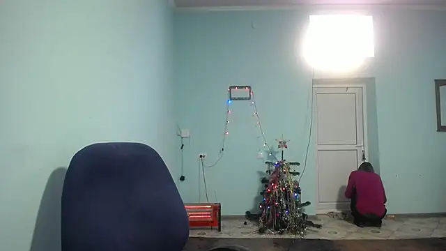 Snapshot of elllaaxx chatting on December 26, 4:32 am elllaaxx online show from December 26, 4:32 am
