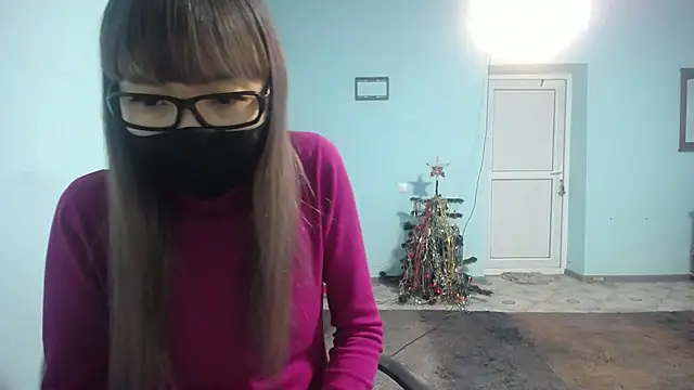 Snapshot of elllaaxx chatting on December 29, 3:22 am elllaaxx online show from December 29, 3:22 am
