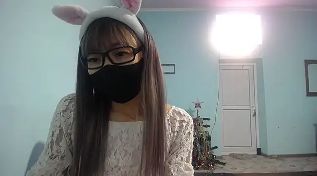 Snapshot of elllaaxx chatting on December 30, 6:42 am elllaaxx online show from December 30, 6:42 am