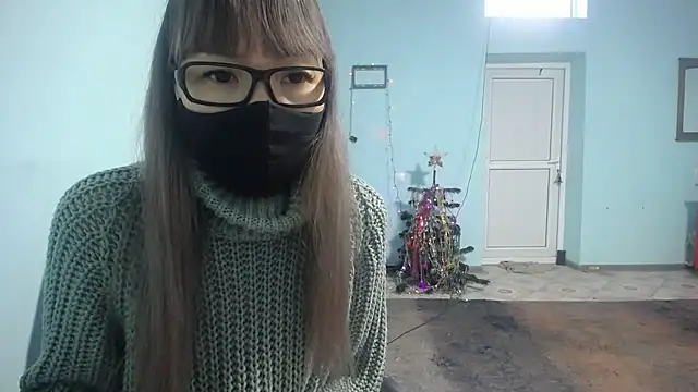 Snapshot of elllaaxx chatting on January 4, 3:50 am elllaaxx online show from January 4, 3:50 am