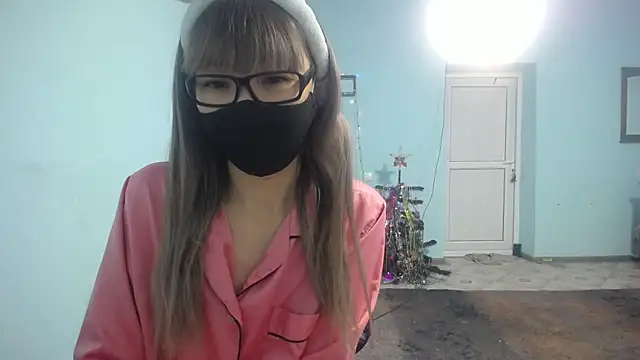 Snapshot of elllaaxx chatting on January 14, 7:27 am elllaaxx online show from January 14, 7:27 am