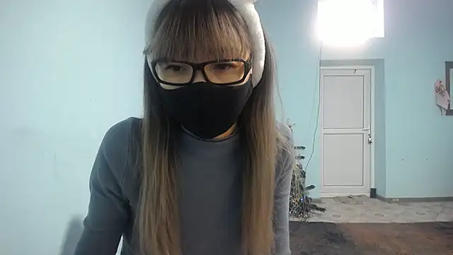 Snapshot of elllaaxx chatting on January 20, 3:48 am elllaaxx online show from January 20, 3:48 am