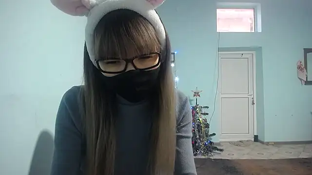 Snapshot of elllaaxx chatting on January 22, 3:52 am elllaaxx online show from January 22, 3:52 am