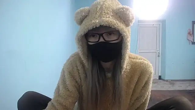 Snapshot of elllaaxx chatting on January 27, 6:41 am elllaaxx online show from January 27, 6:41 am