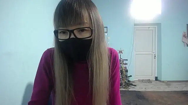 Snapshot of elllaaxx chatting on February 3, 3:20 am elllaaxx online show from February 3, 3:20 am