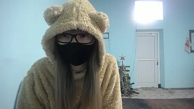 Snapshot of elllaaxx chatting on February 6, 3:16 am elllaaxx online show from February 6, 3:16 am