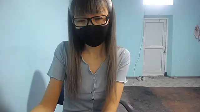 Snapshot of elllaaxx chatting on February 26, 6:04 am elllaaxx online show from February 26, 6:04 am