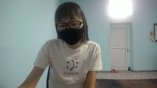 Snapshot of elllaaxx chatting on March 15, 6:58 am elllaaxx online show from March 15, 6:58 am