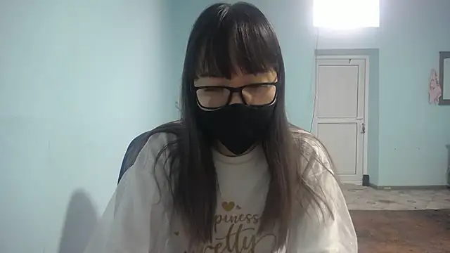 Snapshot of elllaaxx chatting on September 17, 3:41 am elllaaxx online show from September 17, 3:41 am