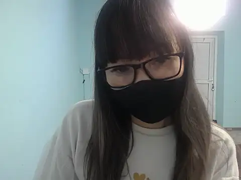 Snapshot of elllaaxx chatting on November 7, 4:12 am elllaaxx online show from November 7, 4:12 am