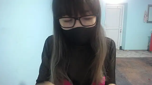 Snapshot of elllaaxx chatting on November 11, 3:50 am elllaaxx online show from November 11, 3:50 am