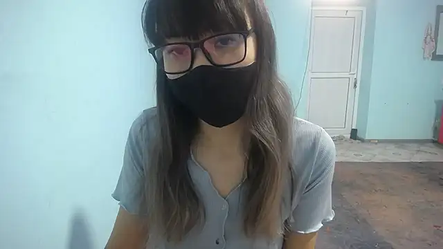 Snapshot of elllaaxx chatting on November 12, 3:29 am elllaaxx online show from November 12, 3:29 am