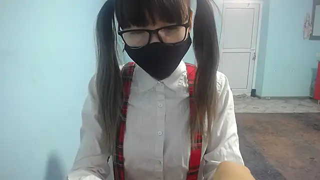 Snapshot of elllaaxx chatting on November 13, 4:11 am elllaaxx online show from November 13, 4:11 am