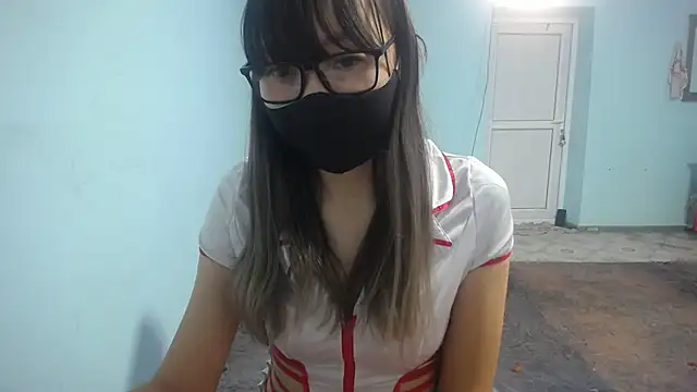 Snapshot of elllaaxx chatting on November 23, 4:23 am elllaaxx online show from November 23, 4:23 am