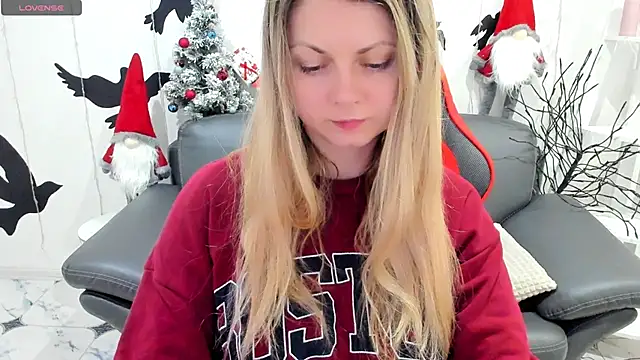 SmilingEmily  online show from December 20, 7:55 am