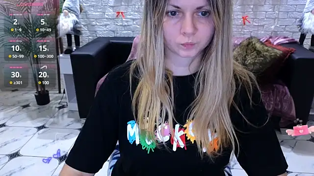 SmilingEmily  online show from December 24, 10:33 am