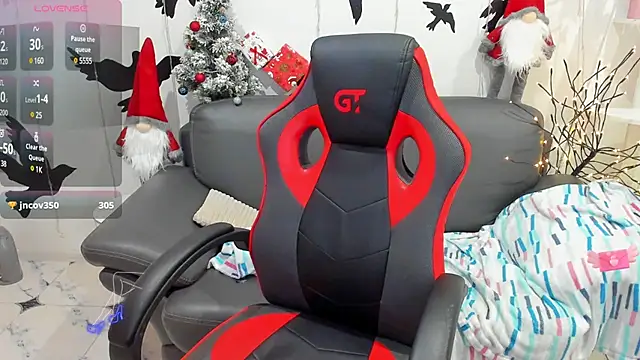SmilingEmily  online show from December 31, 10:48 am