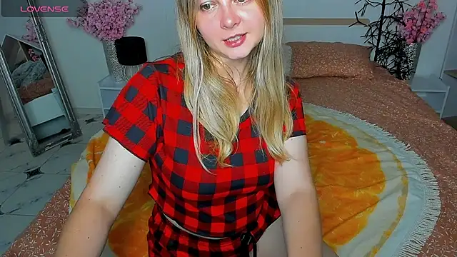 SmilingEmily  online show from September 29, 5:34 am