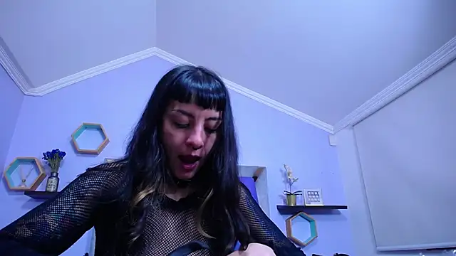 Naughty Kittenm online show from January 18, 11:00 am