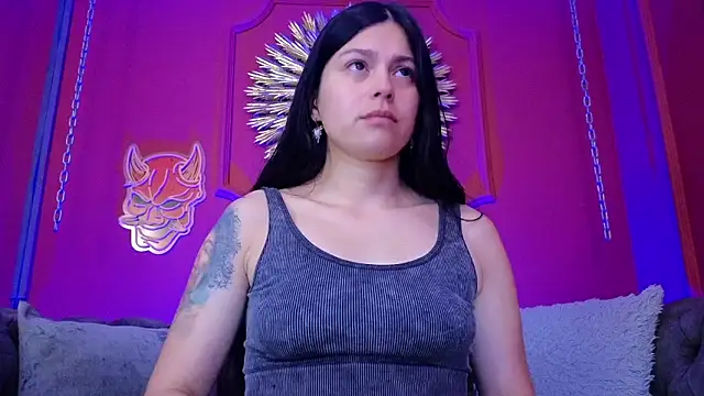 Julieta Russell online show from March 16, 12:20 pm