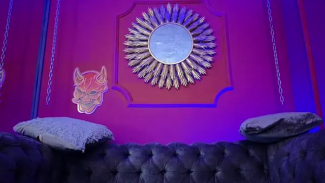 Julieta Russell online show from April 23, 11:42 am