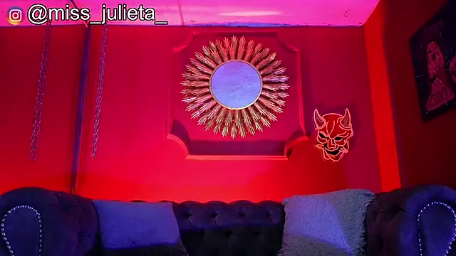 Julieta Russell online show from July 9, 11:47 am