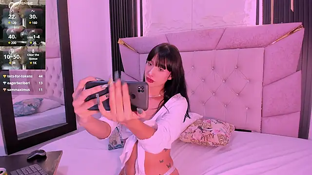 laurem-paulette online show from March 4, 7:32 pm