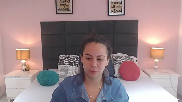 MadisonJenner online show from December 19, 12:12 pm