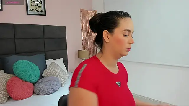 MadisonJenner online show from February 13, 12:12 pm