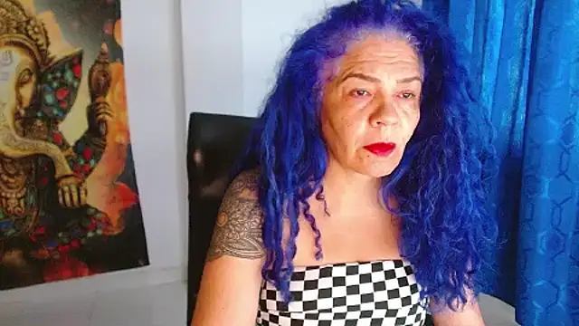 freyadevil333 online show from December 3, 12:49 pm