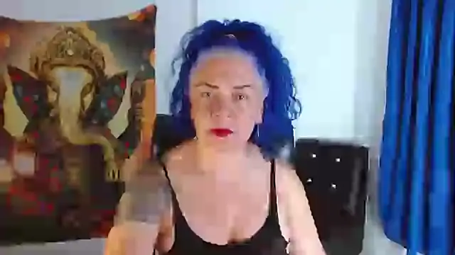 freyadevil333 online show from December 22, 2:28 am