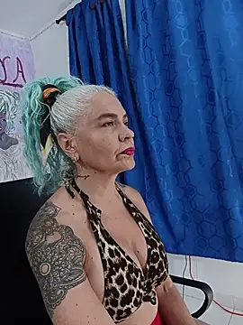 freyadevil333 online show from July 22, 3:53 am