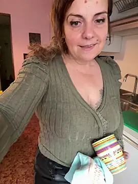 Sunbelxx online show from December 5, 9:51 am