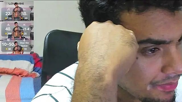 Big furry bear13 online show from December 25, 8:18 am