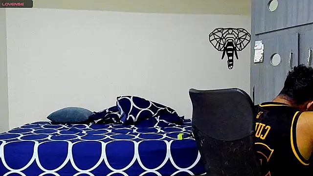 Big furry bear13 online show from February 26, 4:47 am