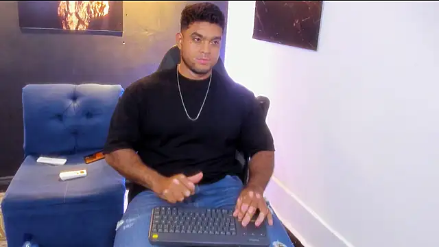 Big furry bear13 online show from November 19, 5:29 am