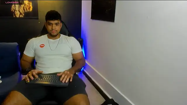 Big furry bear13 online show from November 26, 8:04 am