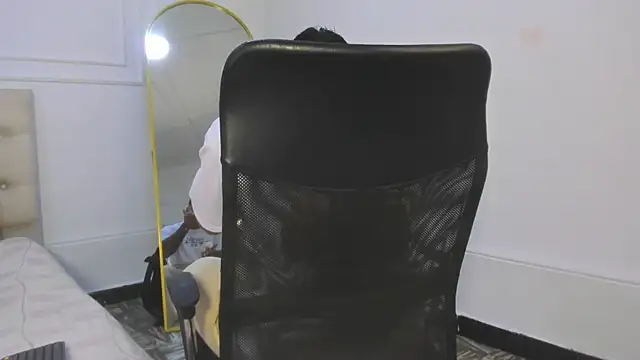 Big furry bear13 online show from February 5, 3:49 pm