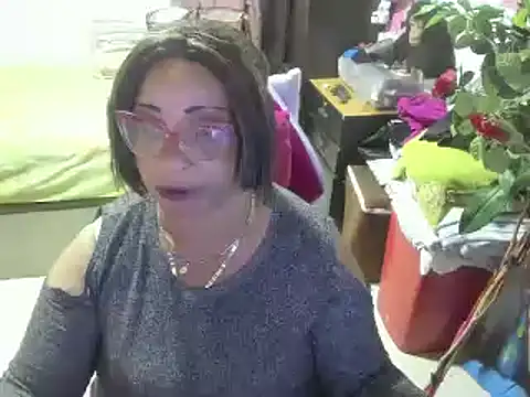 Mrs mommy  online show from December 23, 10:12 pm