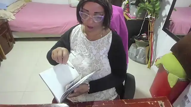 Mrs mommy  online show from January 9, 5:54 pm
