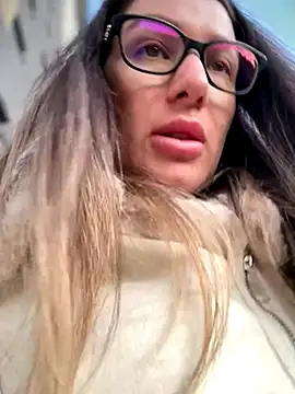 HotXMom online show from September 27, 3:55 am