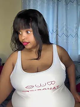 Linahlove online show from March 18, 8:28 am