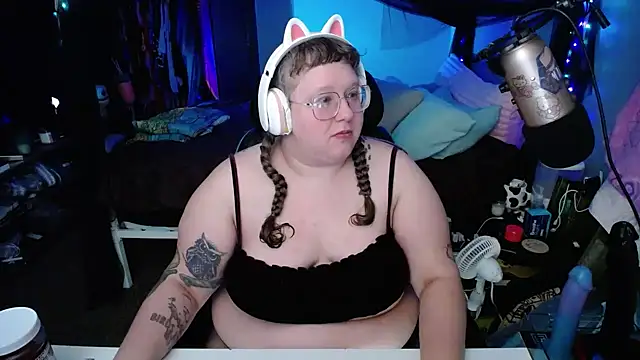 FatVeronica online show from February 7, 12:09 am