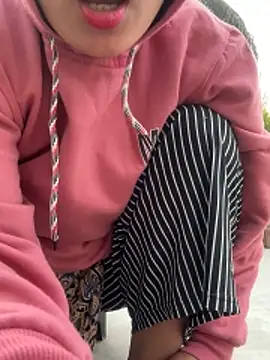 Snapshot of Ishikarana chatting on December 3, 12:51 am Ishikarana online show from December 3, 12:51 am