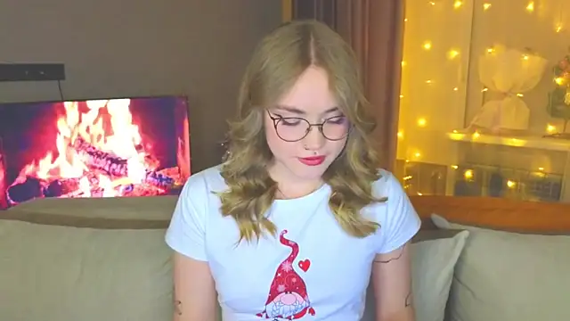 Aurora Golden1 online show from December 26, 4:36 pm