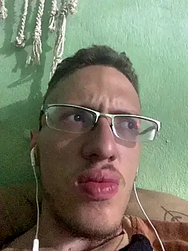 SOYMRX online show from November 15, 11:32 pm